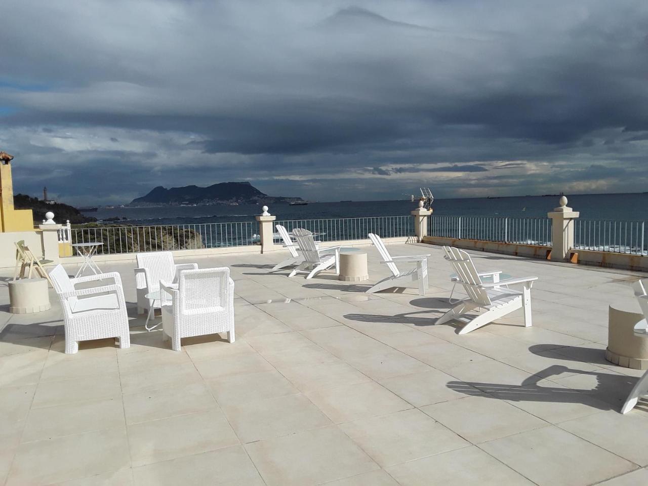 Punta Carnero Hostal Algeciras Eksteriør billede