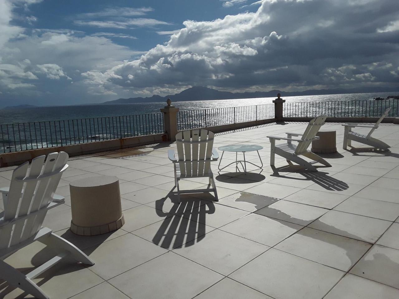 Punta Carnero Hostal Algeciras Eksteriør billede